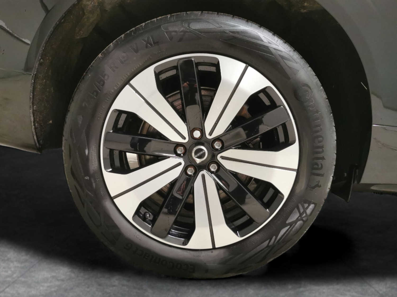 Used Volvo XC60 2023 for sale - 77281423: Photo 25