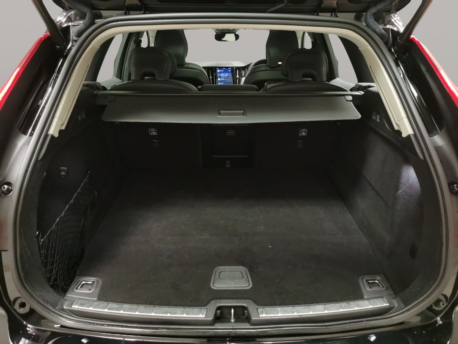 Used Volvo XC60 2023 for sale - 77281423: Photo 34