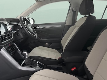 Used Volkswagen T-Roc 2023 for sale - 79560815: Photo