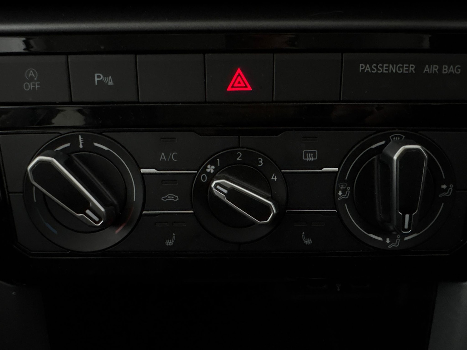 Used Volkswagen T-Cross 2022 for sale - 77607323: Photo 13