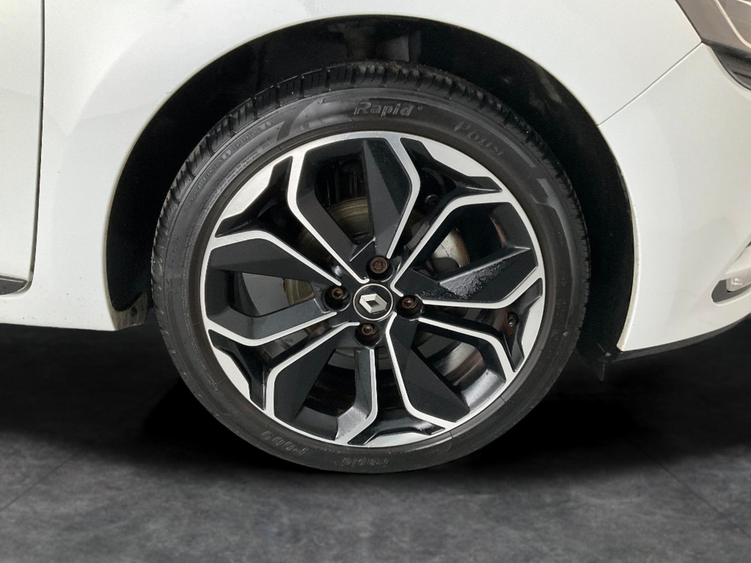 Used Renault Clio 2019 for sale - 76750376: Photo 19