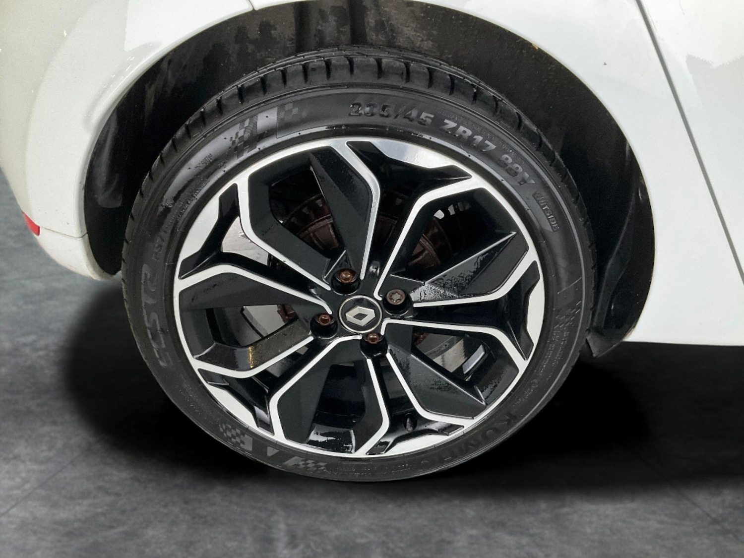 Used Renault Clio 2019 for sale - 76750376: Photo 20