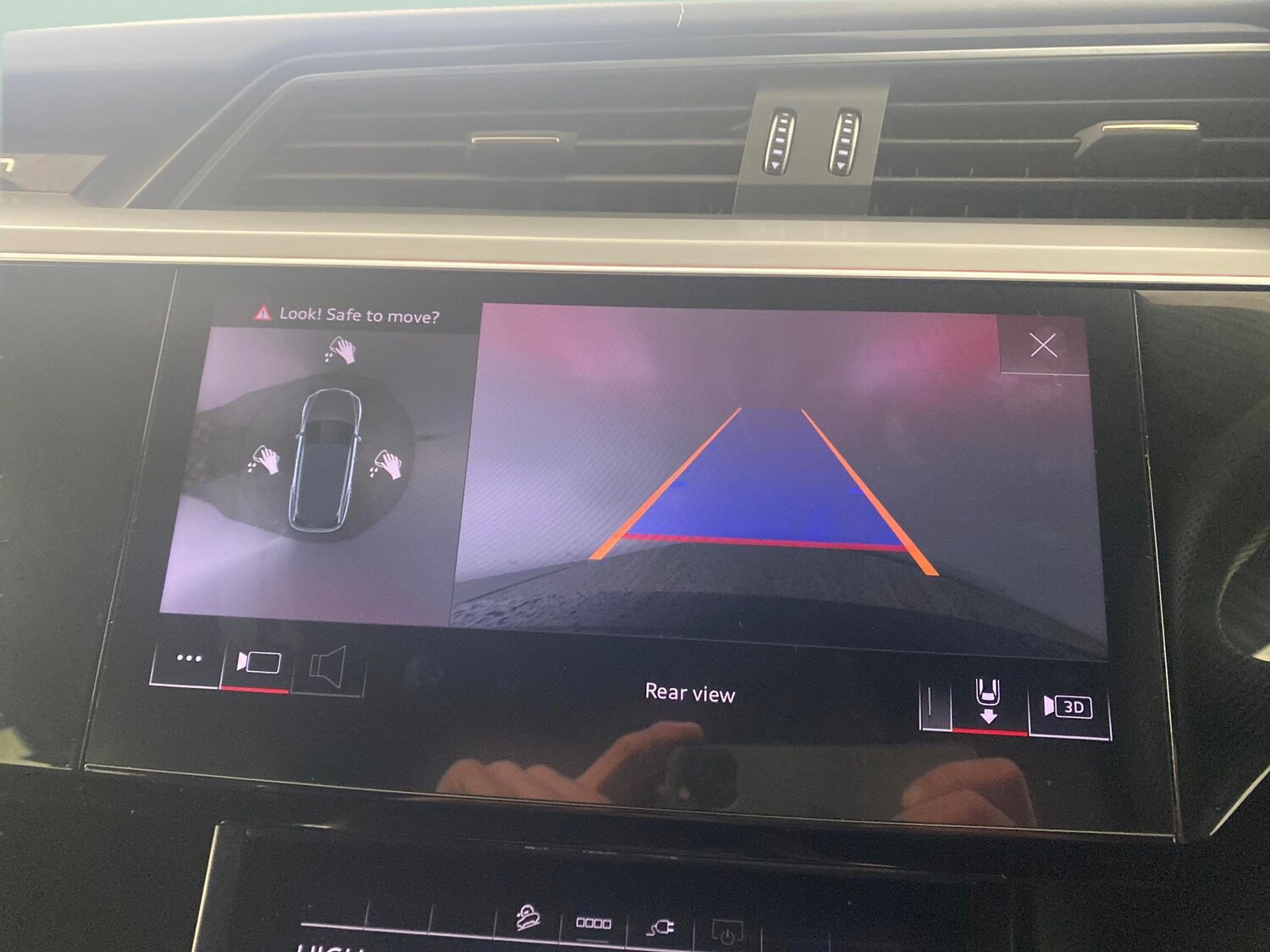 Used Audi e-tron 2022 for sale - 77591094: Photo 7