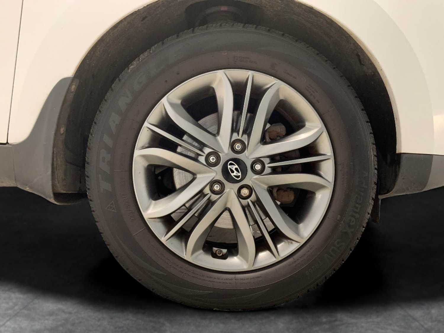 Used Hyundai Ix35 2015 for sale - 76652989: Photo 27