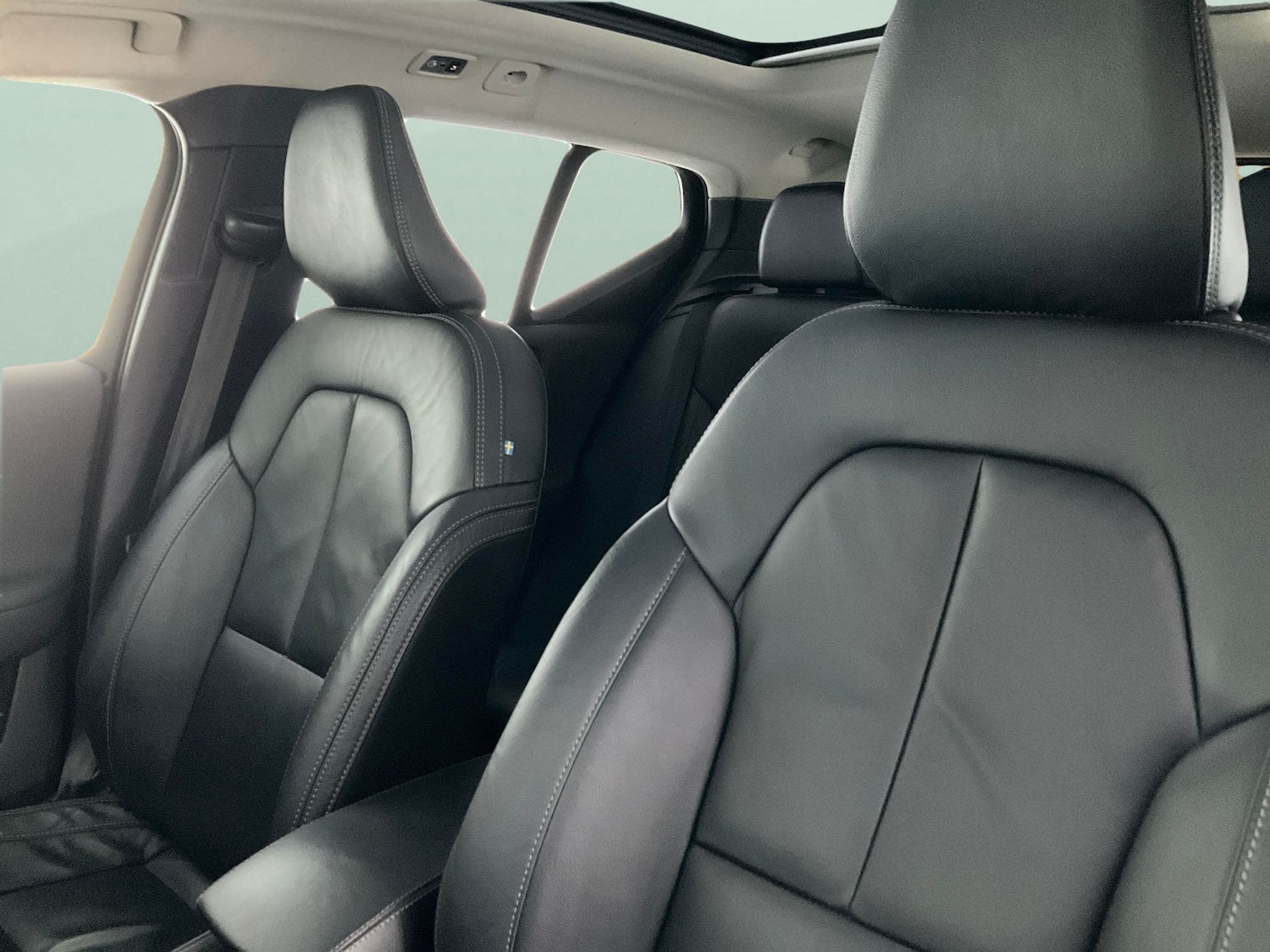 Used Volvo XC40 2022 for sale - 76750350: Photo 9