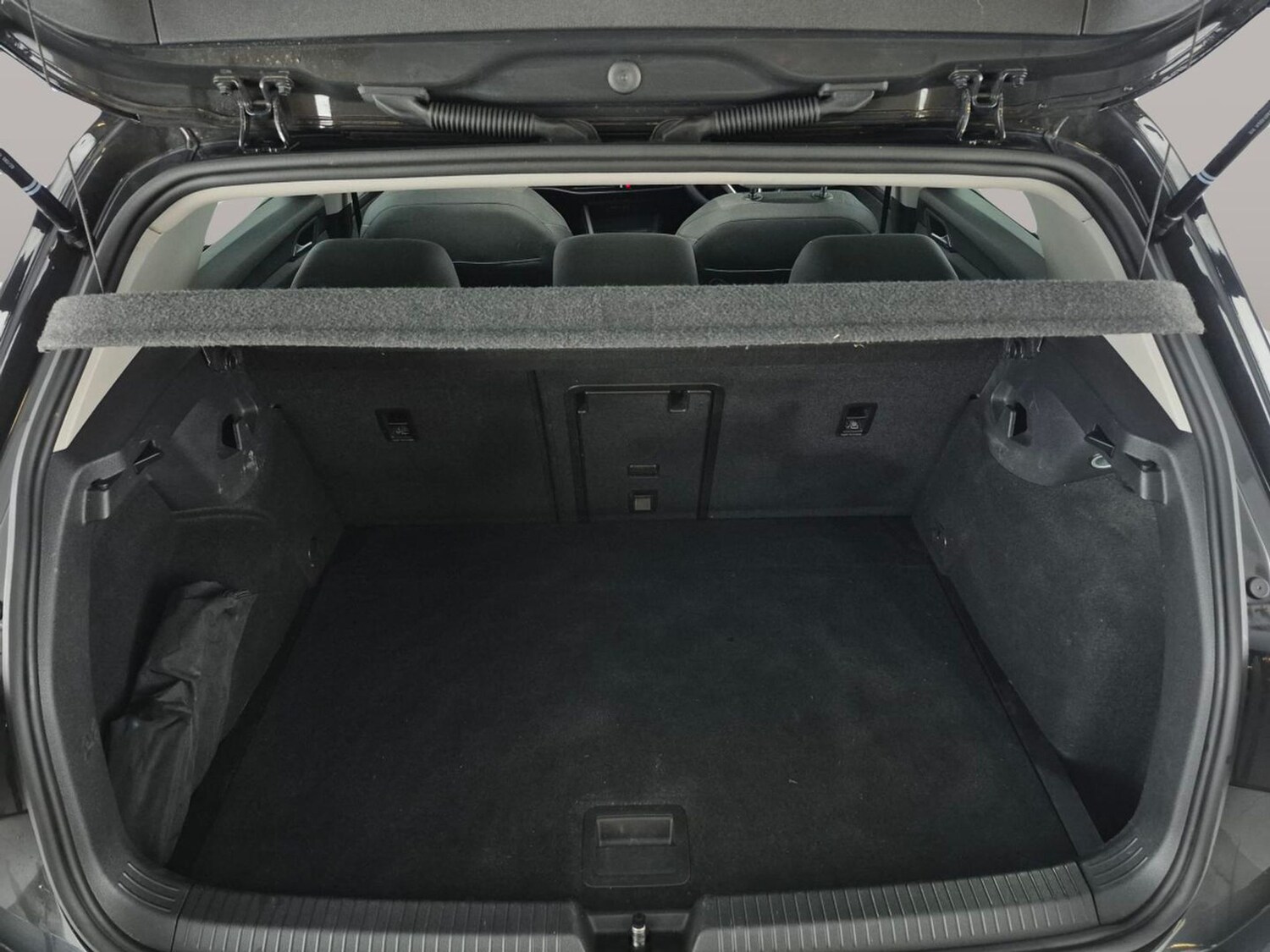 Used Volkswagen Golf 2023 for sale - 77617517: Photo 27