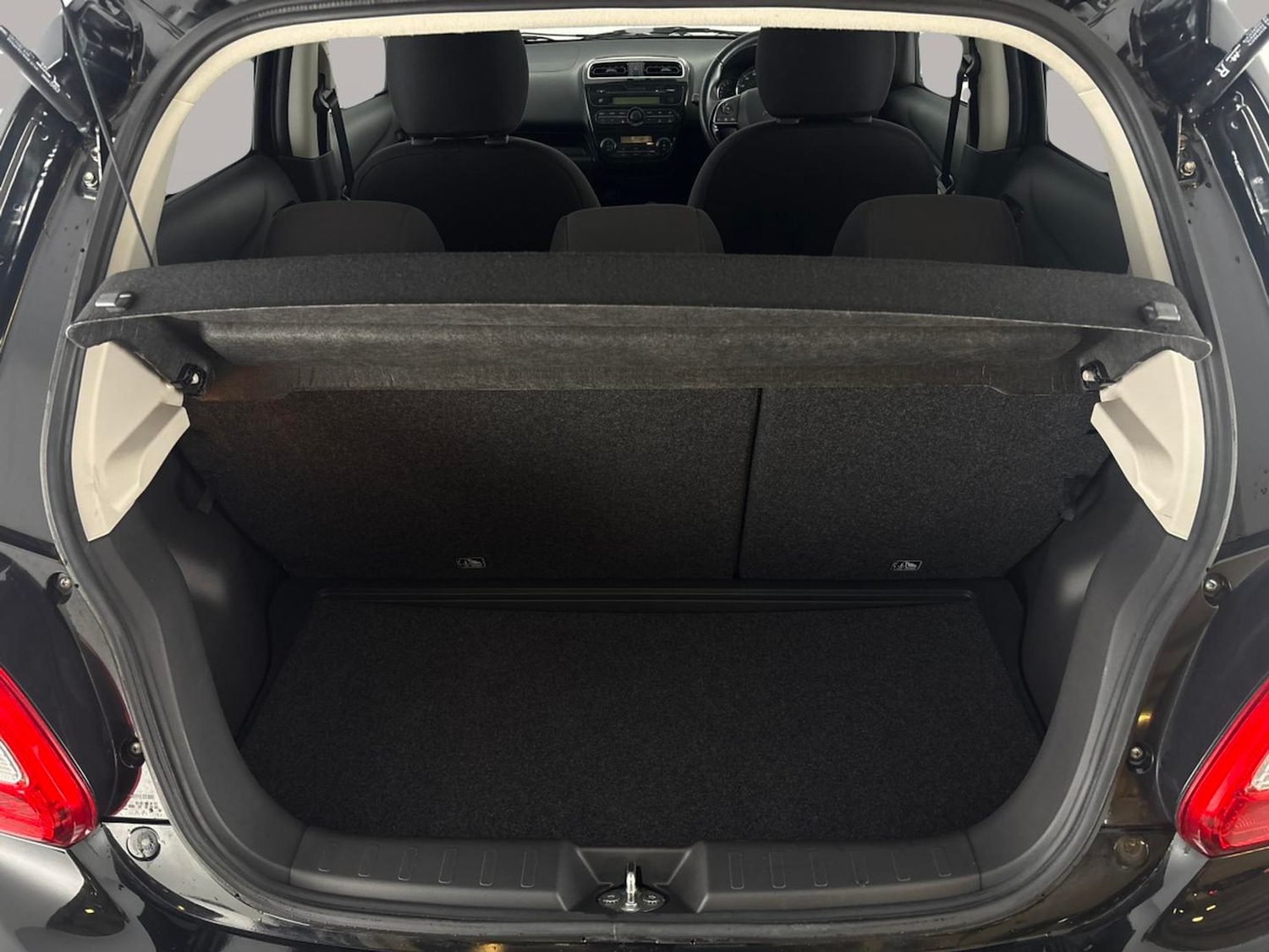 Used Mitsubishi Mirage 2018 for sale - 76467544: Photo 42