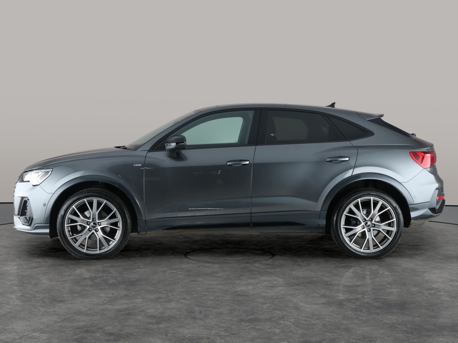 Used Audi Q3 2022 for sale - 76374926: Photo 19