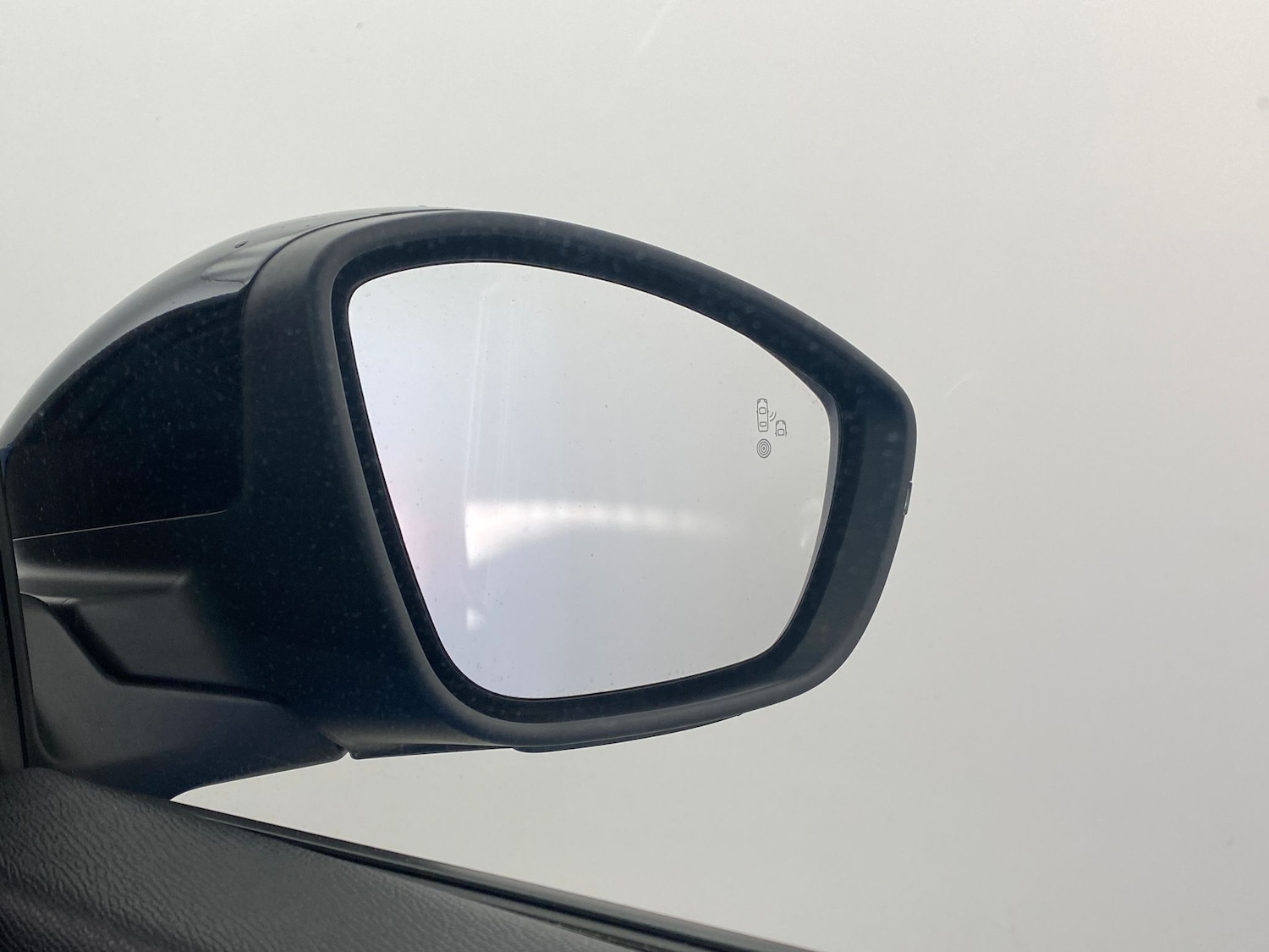 Used Peugeot E-2008 2022 for sale - 76403048: Photo 19