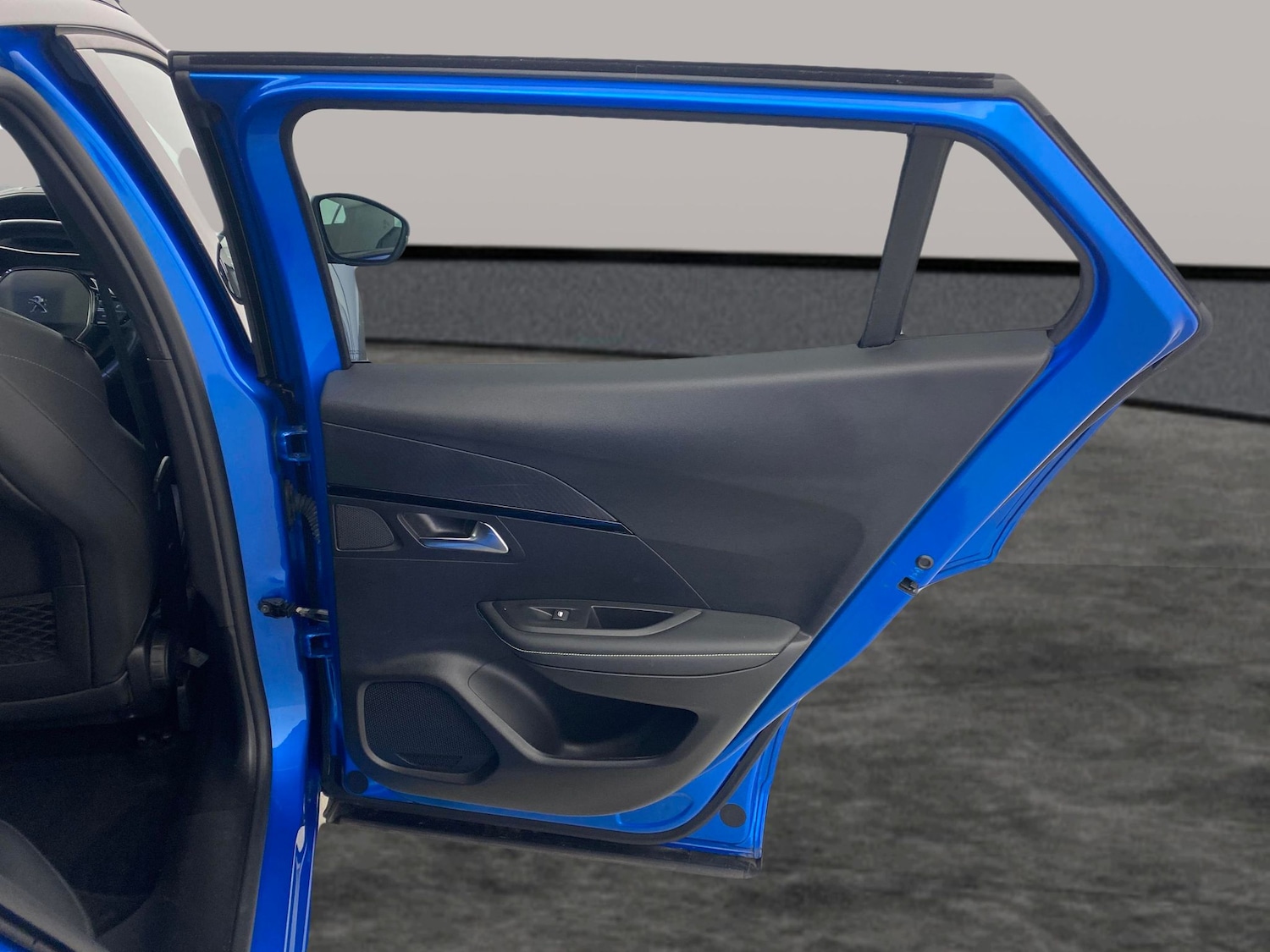 Used Peugeot E-2008 2022 for sale - 76403048: Photo 39