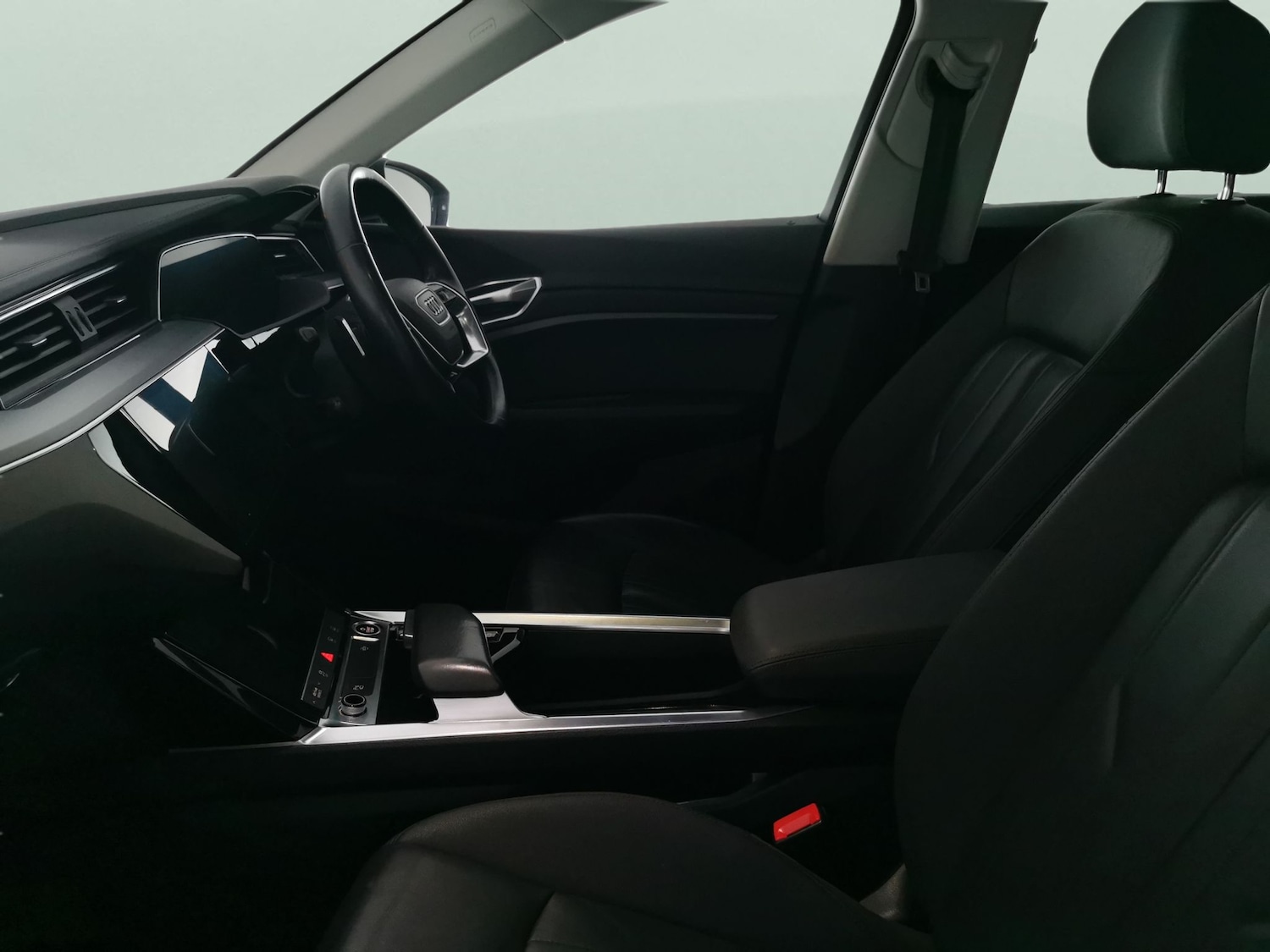 Used Audi e-tron 2020 for sale - 78219193: Photo 4