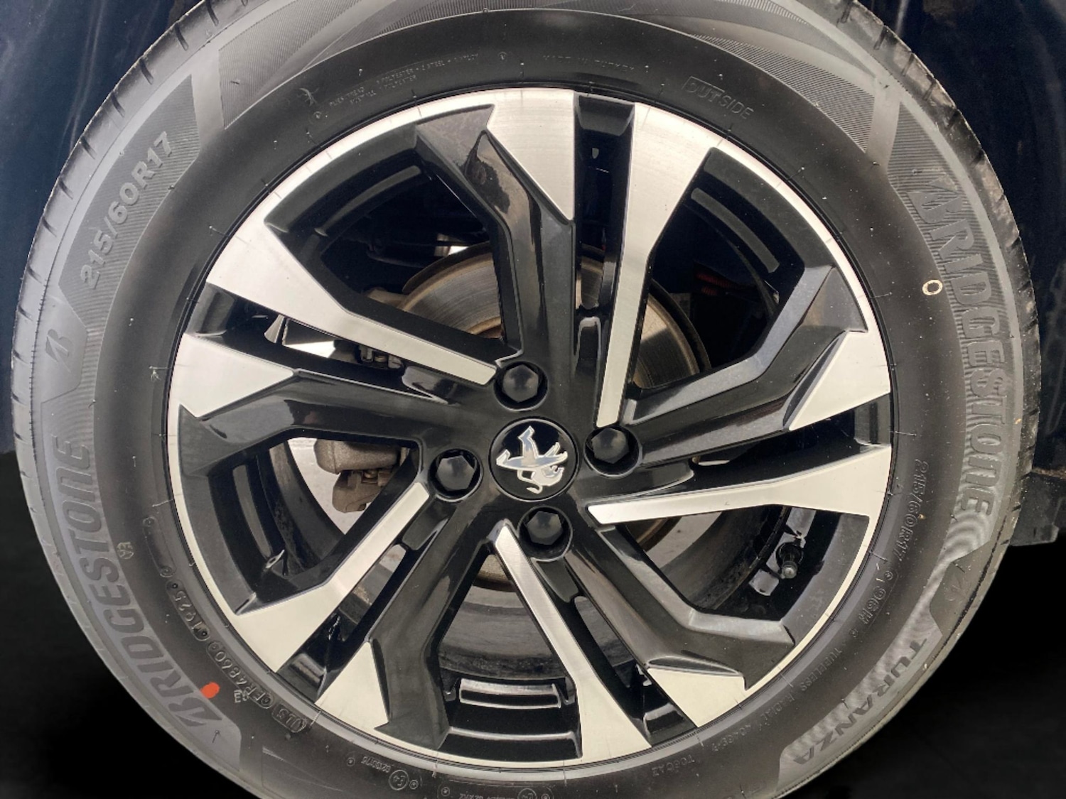 Used Peugeot E-2008 2022 for sale - 77079384: Photo 26