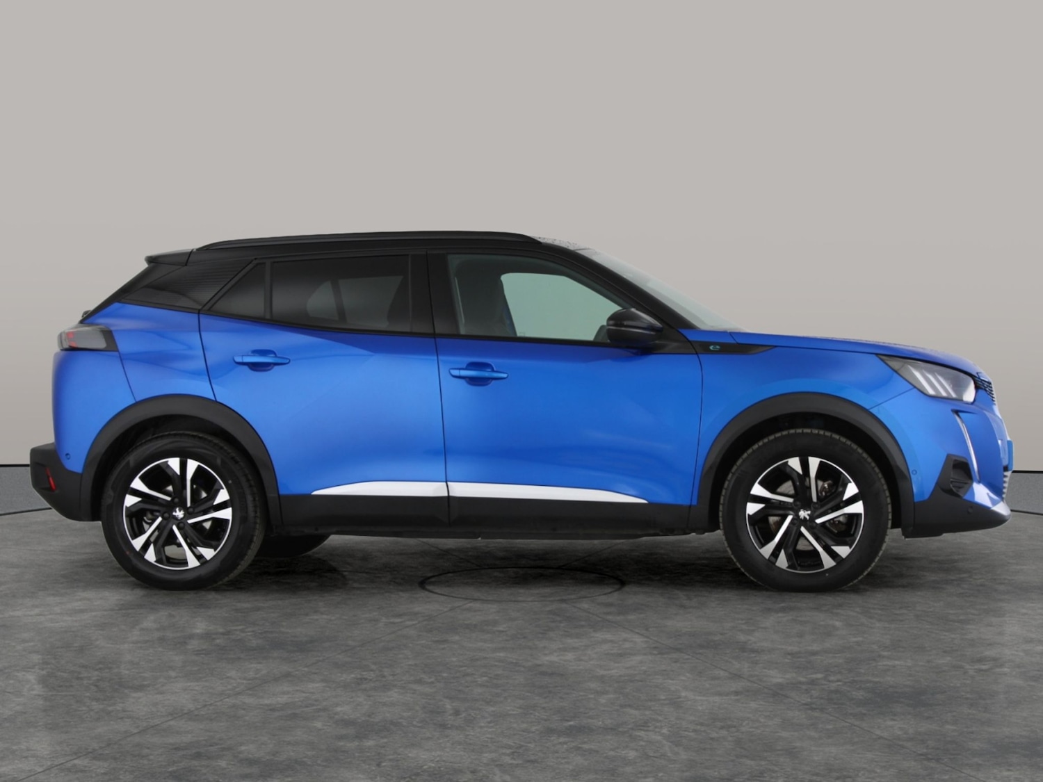 Used Peugeot E-2008 2022 for sale - 77079384: Photo 9