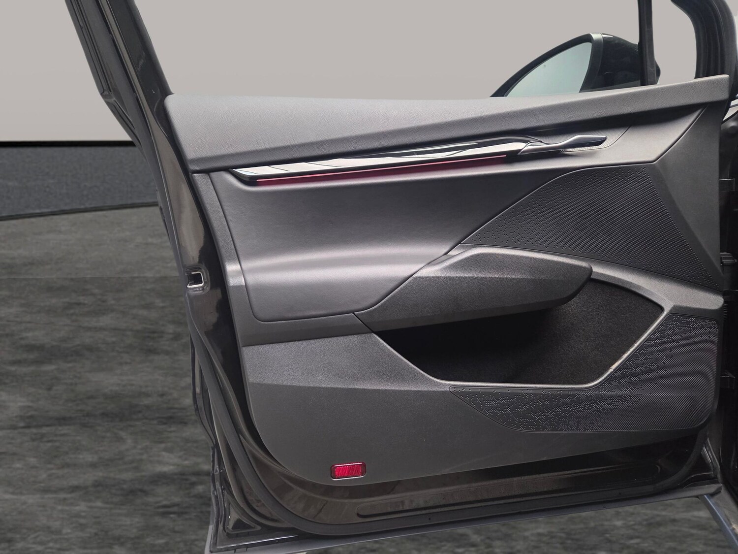 Used Skoda Enyaq 2023 for sale - 77543128: Photo 27