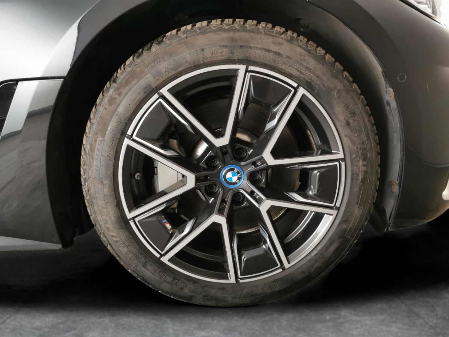 Used BMW i4 2022 for sale - 76420809: Photo 31