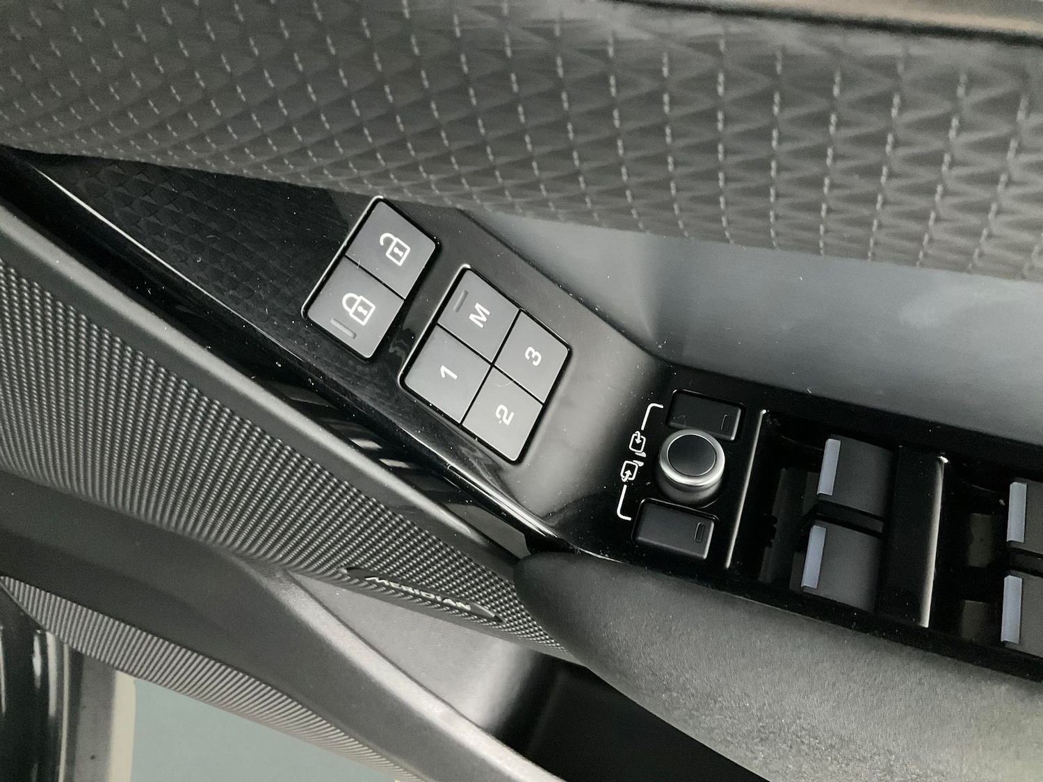 Used Land Rover Range Rover Velar 2022 for sale - 76523792: Photo 16