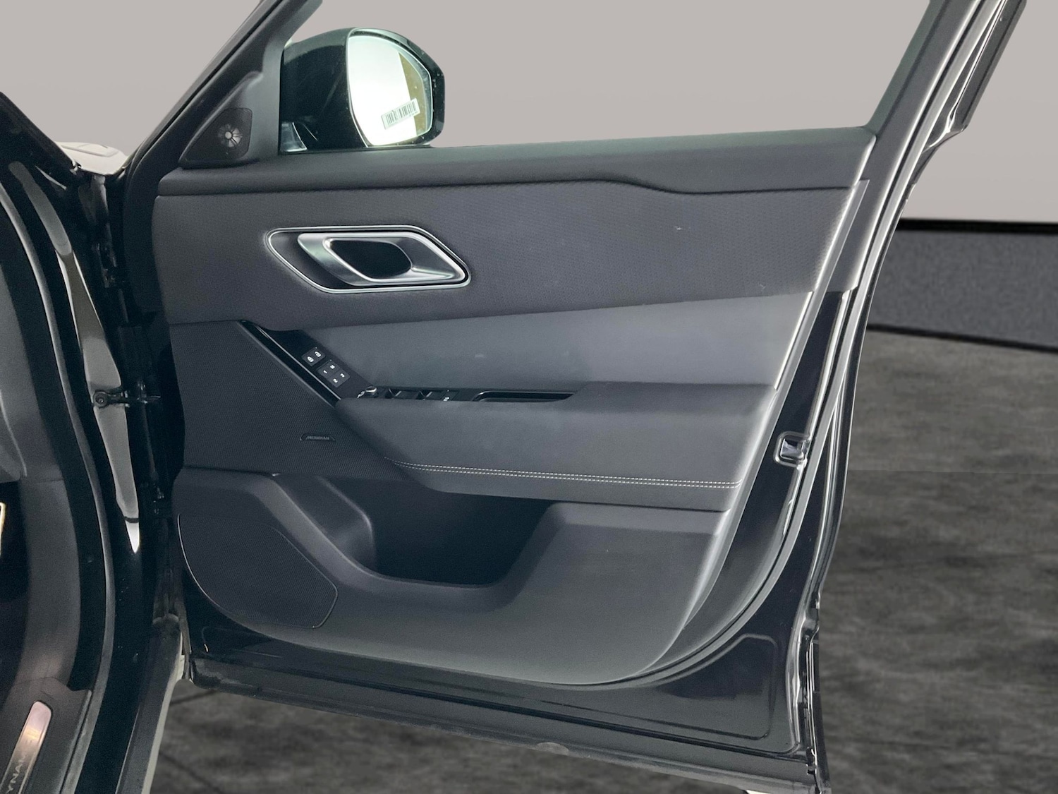 Used Land Rover Range Rover Velar 2022 for sale - 76523792: Photo 33