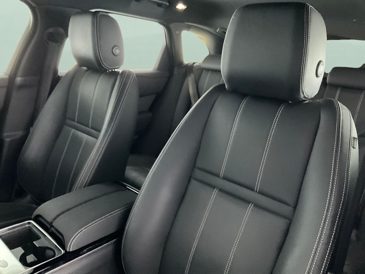 Used Land Rover Range Rover Velar 2022 for sale - 76523792: Photo 7