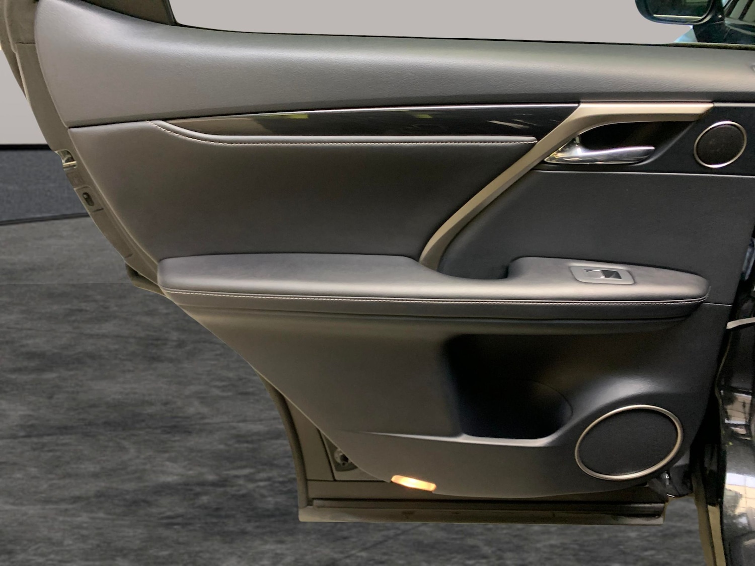 Used Lexus RX 2021 for sale - 77036589: Photo 32