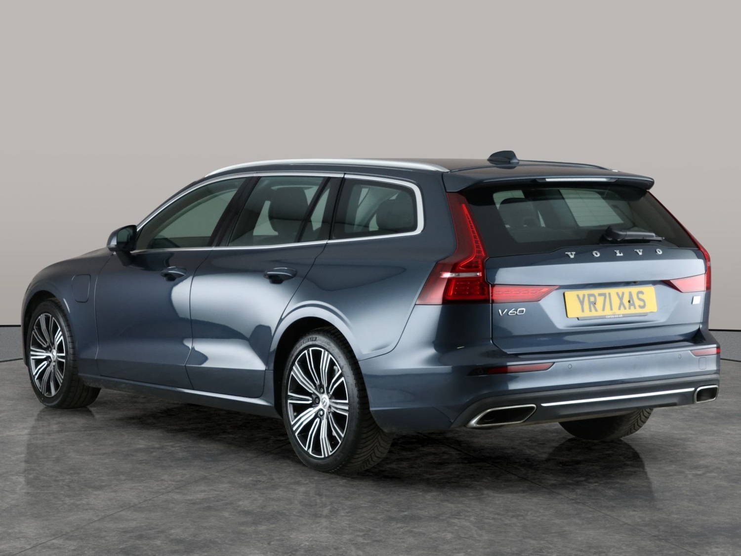 Used Volvo V60 2021 for sale - 76477601: Photo 14