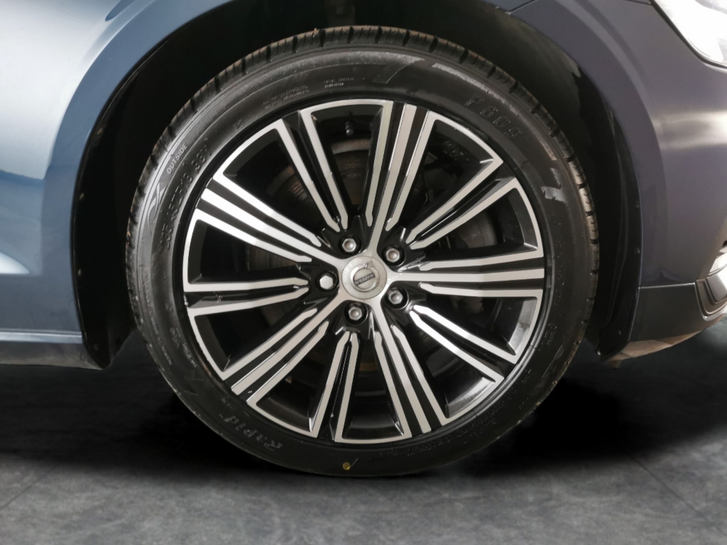 Used Volvo V60 2021 for sale - 76477601: Photo 29