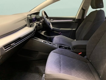 Used Volkswagen Golf 2021 for sale - 77311222: Photo