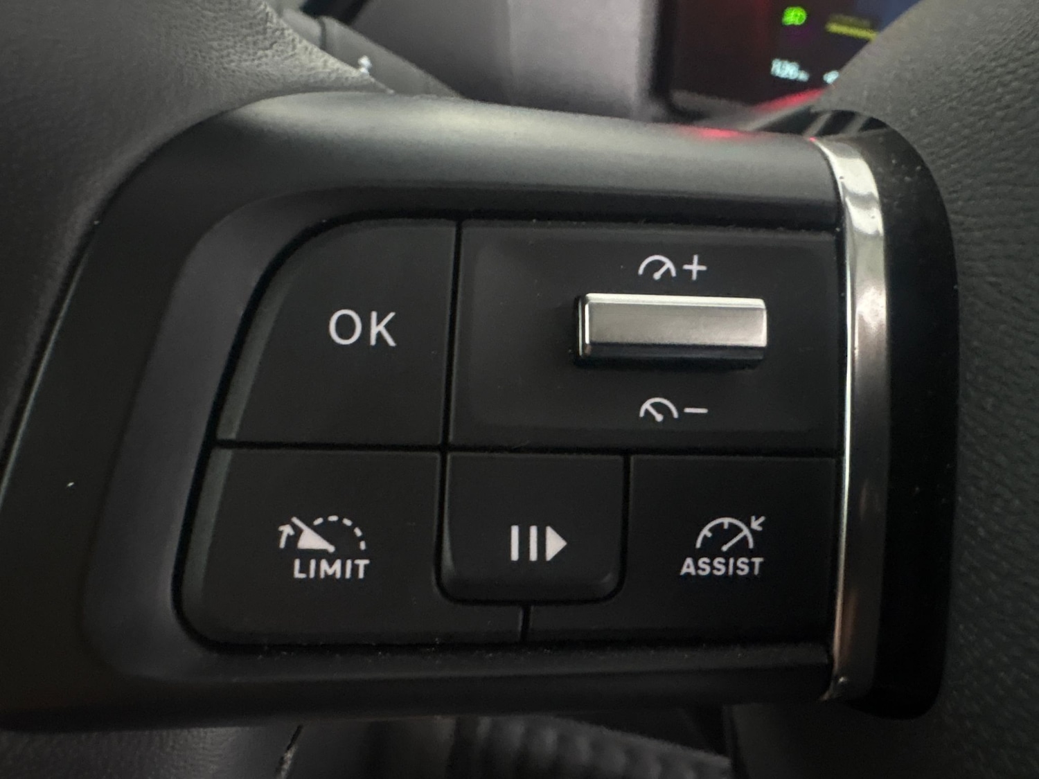 Used Citroen e-C4 2022 for sale - 76609892: Photo 17