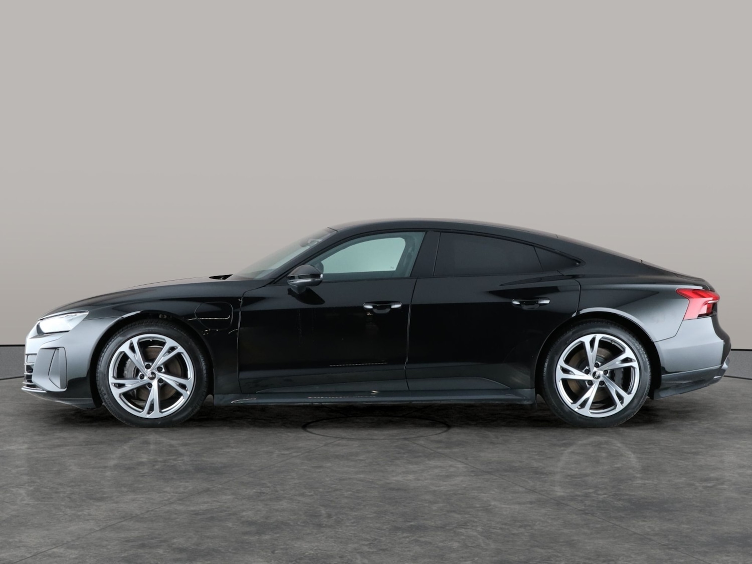 Used Audi e-tron GT 2022 for sale - 77239743: Photo 14