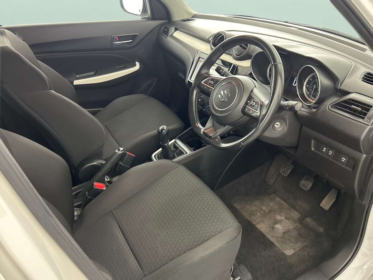Used Suzuki Swift 2020 for sale - 76147144: Photo 36