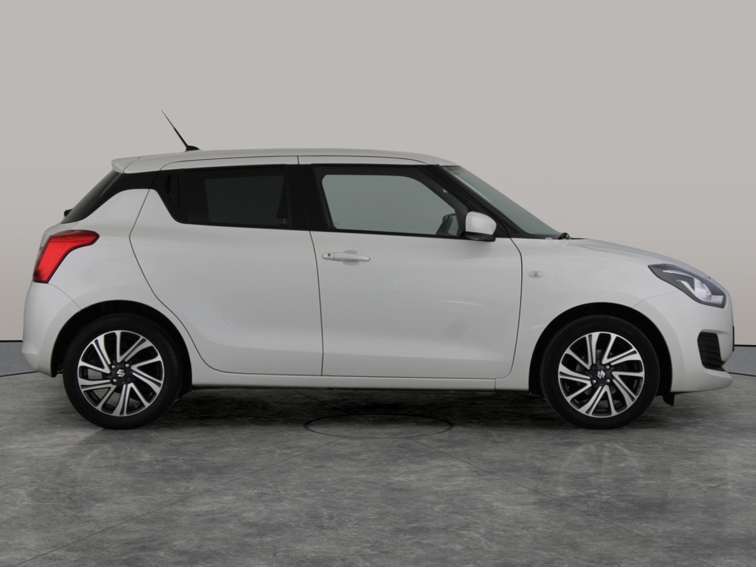 Used Suzuki Swift 2020 for sale - 76147144: Photo 6