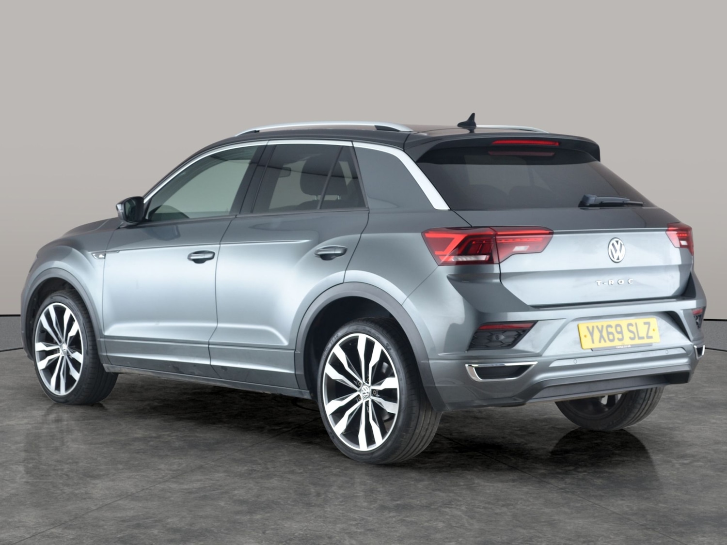 Used Volkswagen T-Roc for sale - 77239736: Photo 11