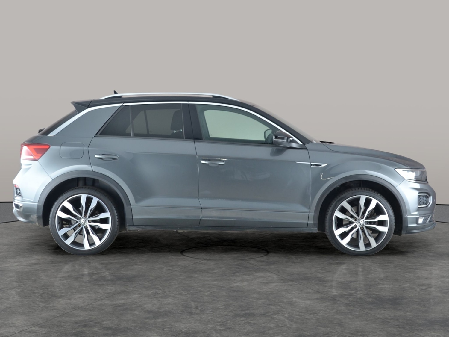 Used Volkswagen T-Roc for sale - 77239736: Photo 8
