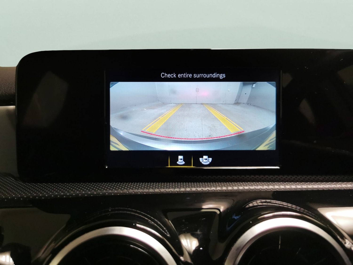 Used Mercedes-Benz A-Class 2018 for sale - 76542630: Photo 5