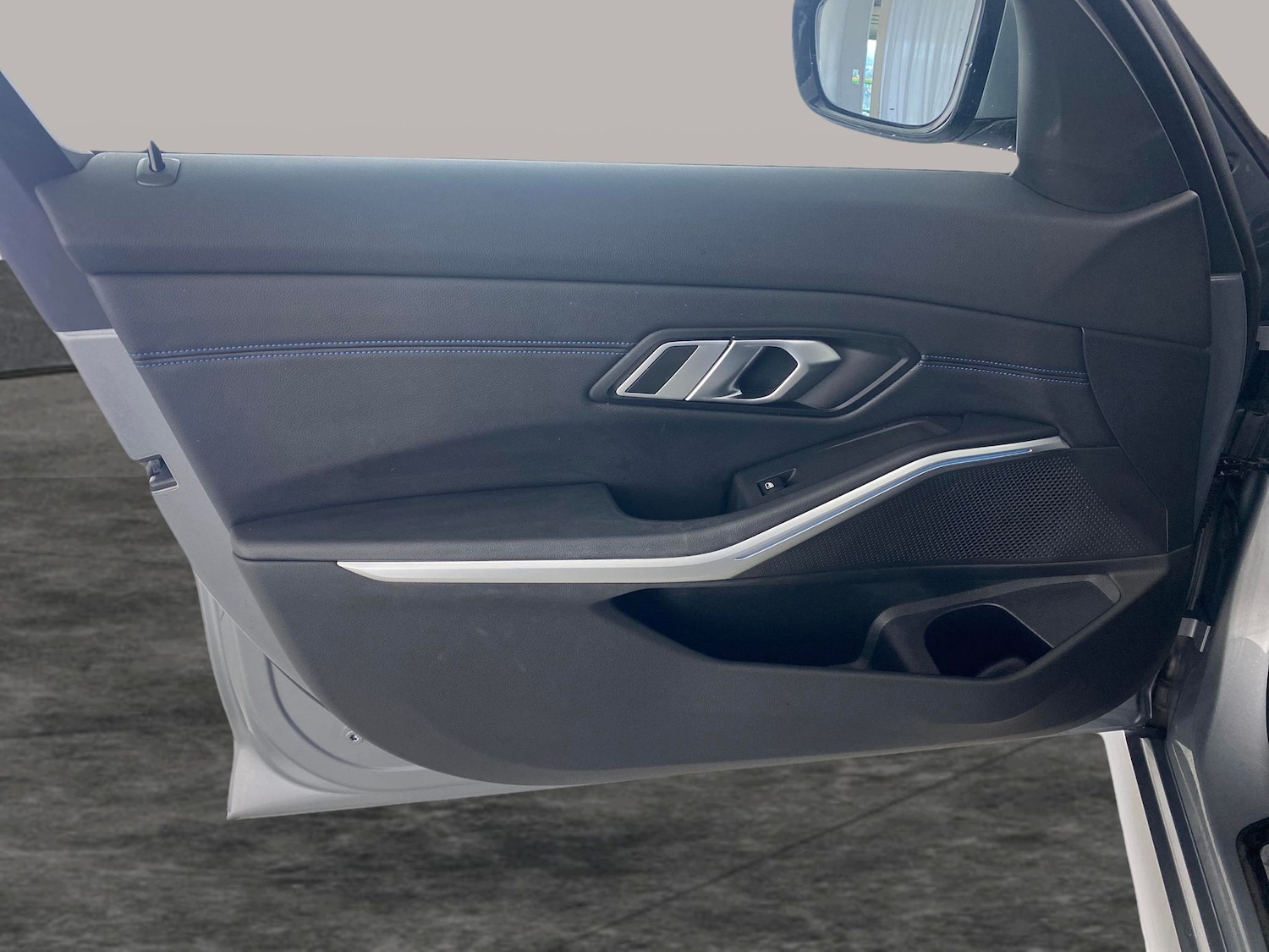 Used BMW 3 Series 2023 for sale - 76353448: Photo 34