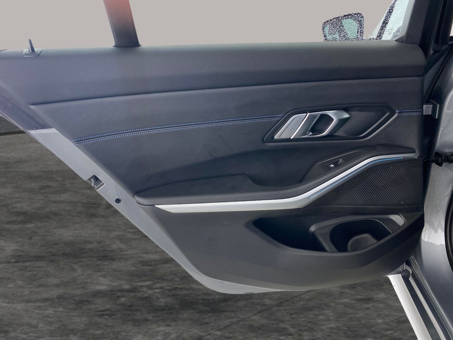 Used BMW 3 Series 2023 for sale - 76353448: Photo 36