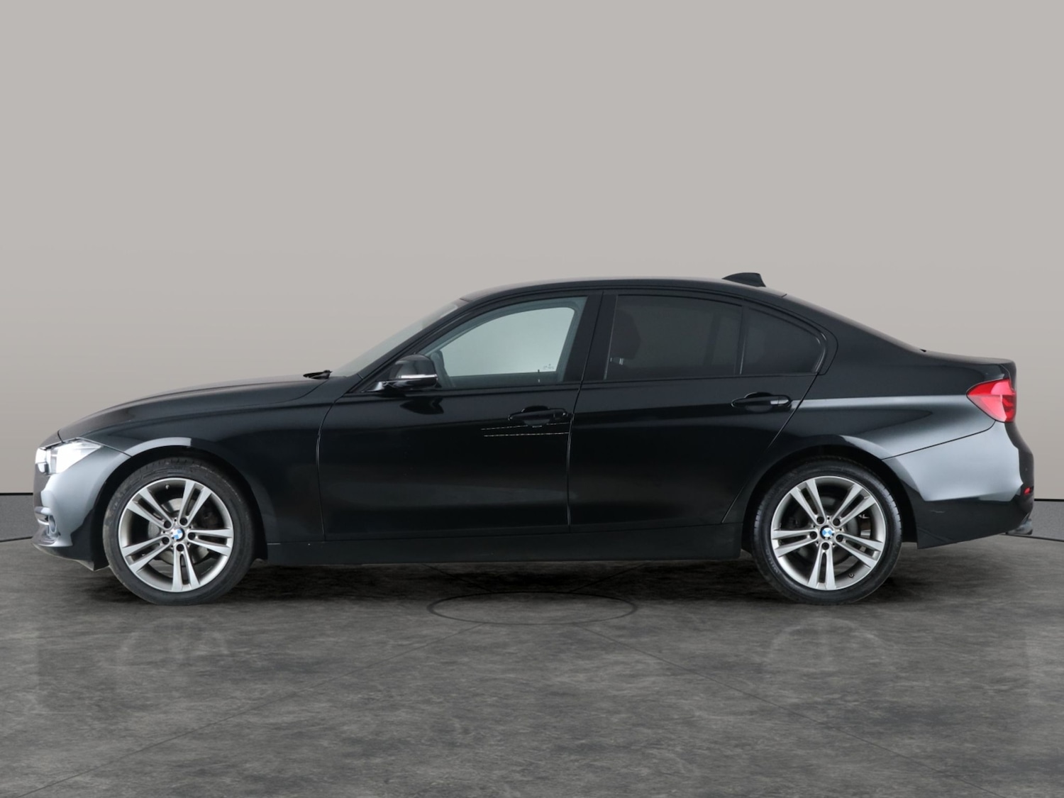 Used BMW 3 Series 2017 for sale - 76663539: Photo 13