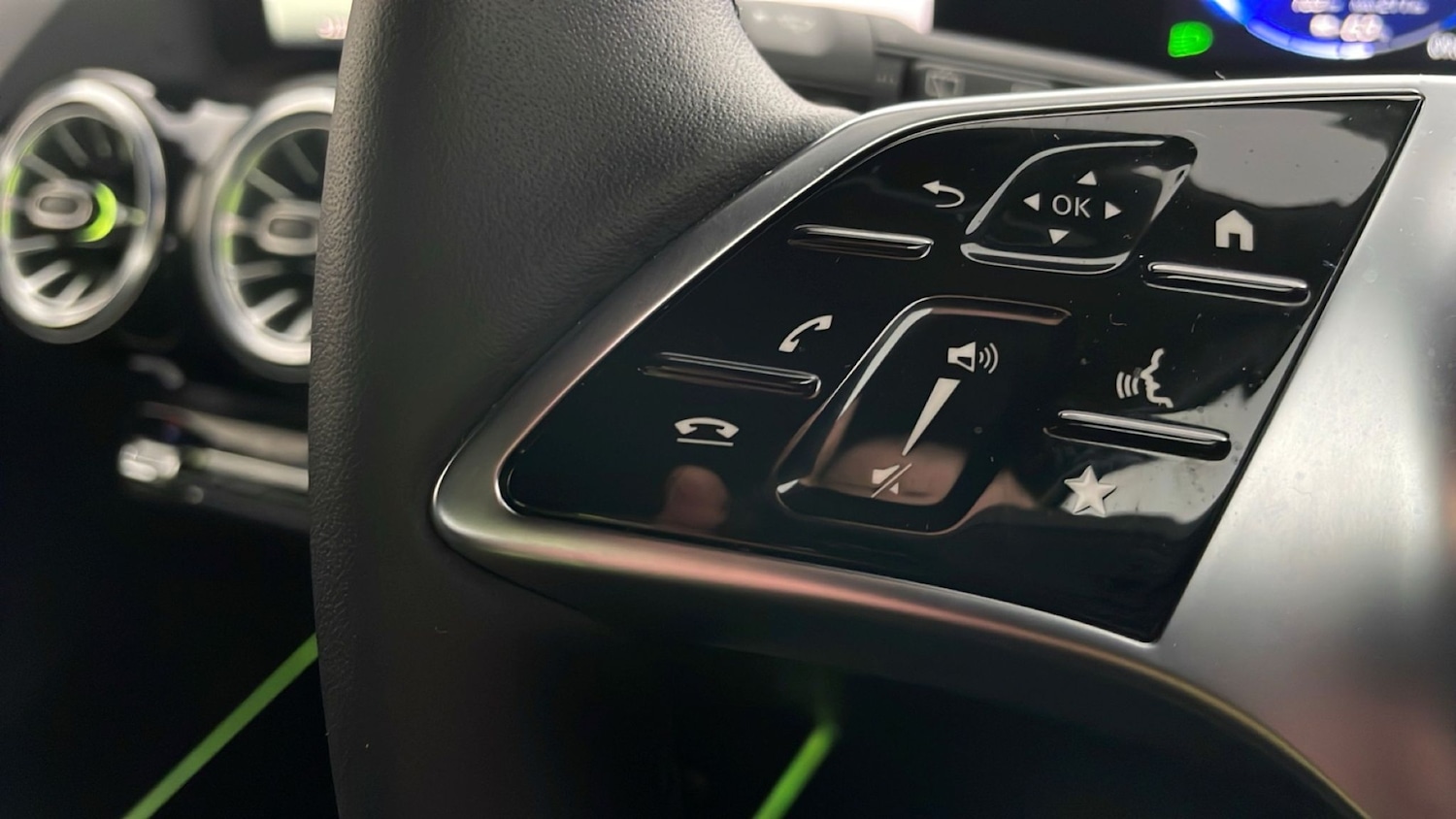 Used Mercedes-Benz EQA 2024 for sale - 76450164: Photo 18