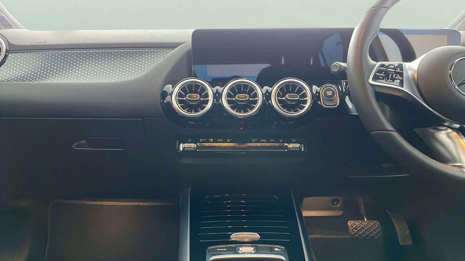 Used Mercedes-Benz EQA 2024 for sale - 76450164: Photo 30