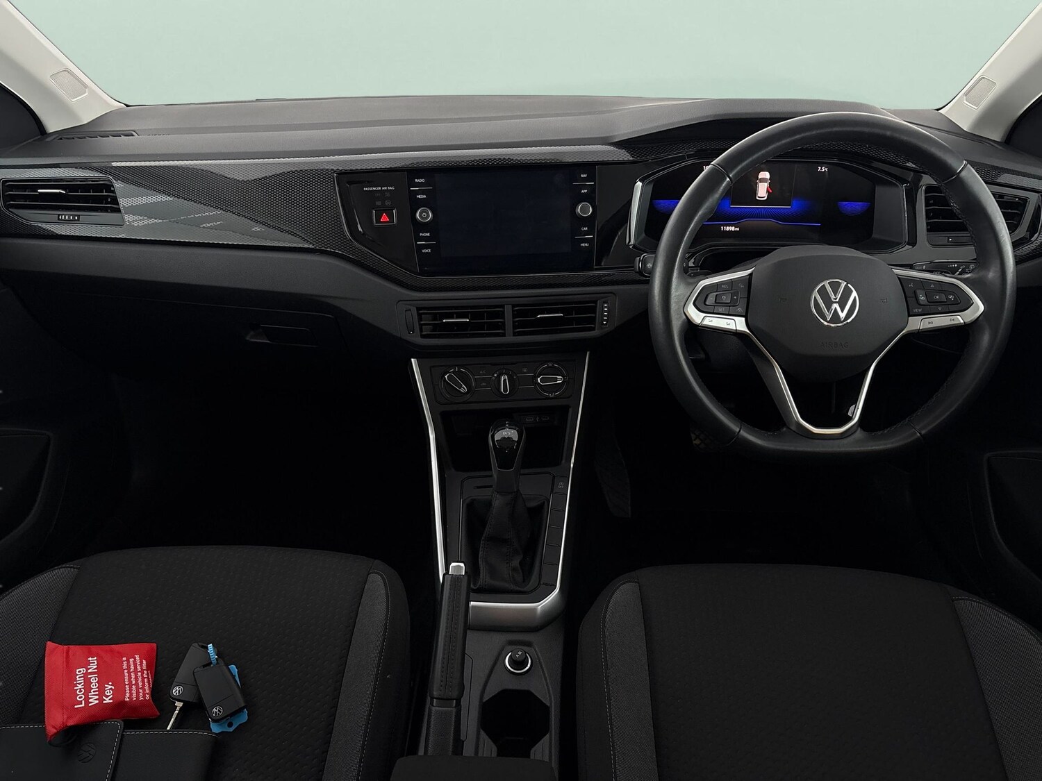 Used Volkswagen Polo 2024 for sale - 77995443: Photo 5