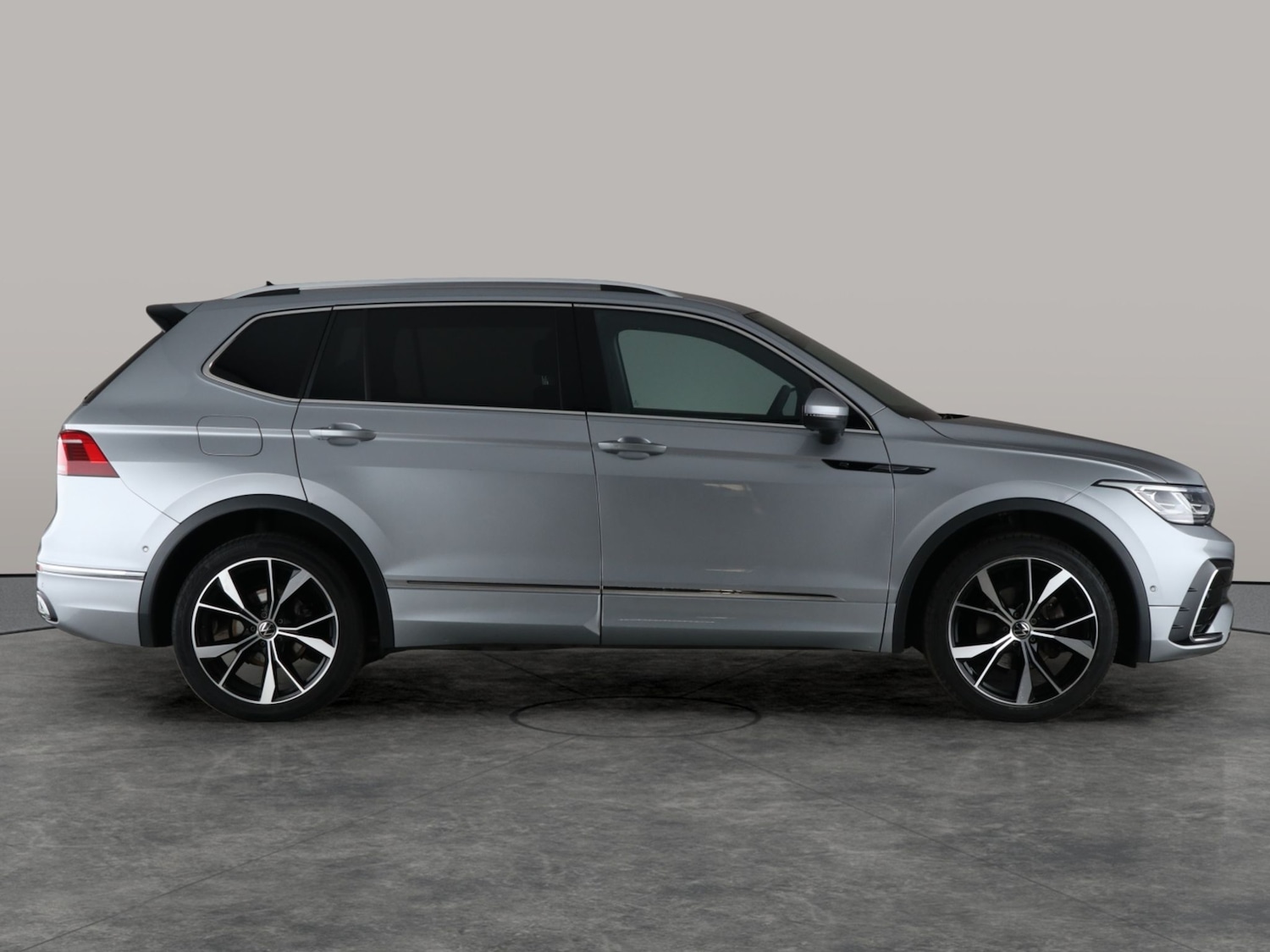 Used Volkswagen Tiguan Allspace 2022 for sale - 76464115: Photo 10
