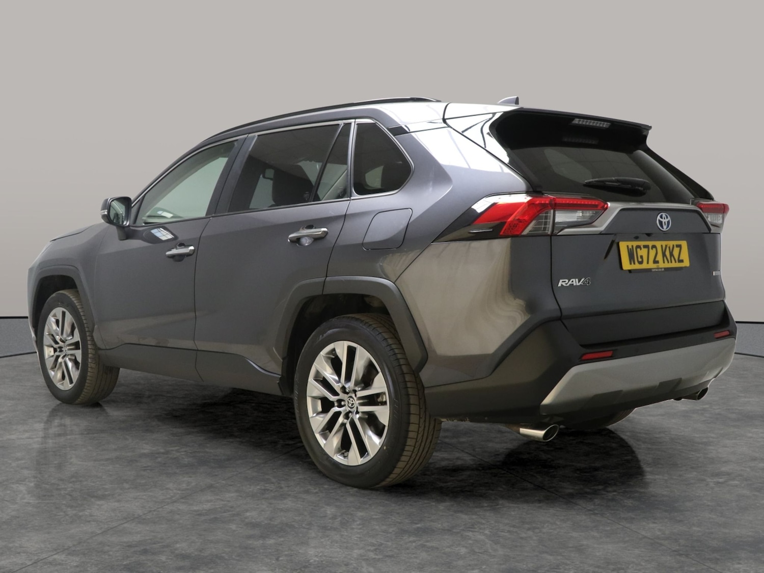 Used Toyota RAV4 2022 for sale - 76796945: Photo 11