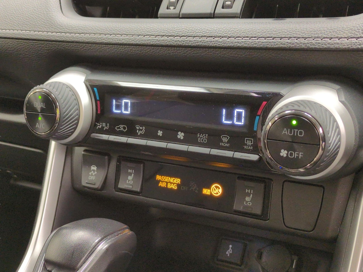 Used Toyota RAV4 2022 for sale - 76796945: Photo 14