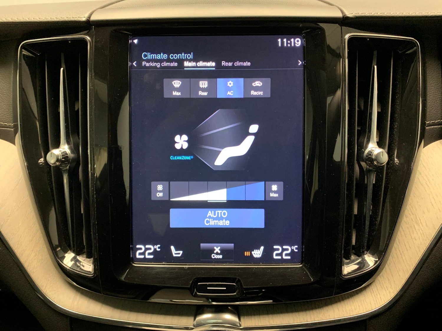 Used Volvo XC60 2019 for sale - 76978196: Photo 17