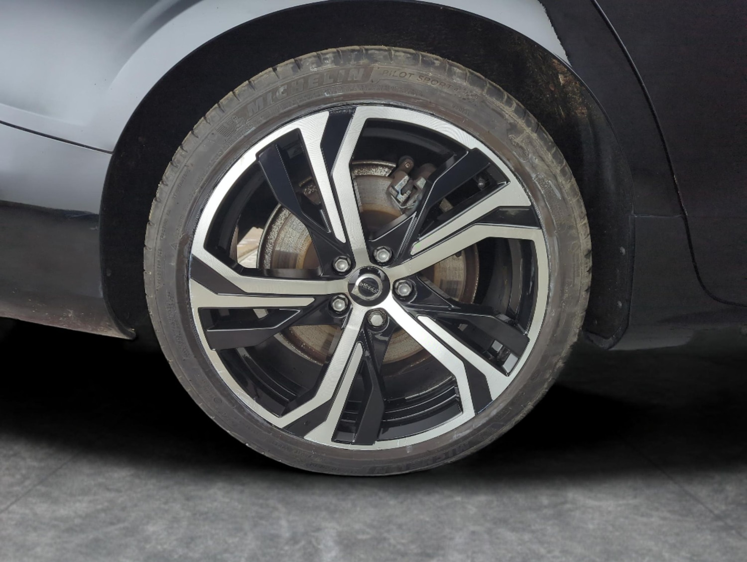 Used Volvo V60 2023 for sale - 77272047: Photo 29