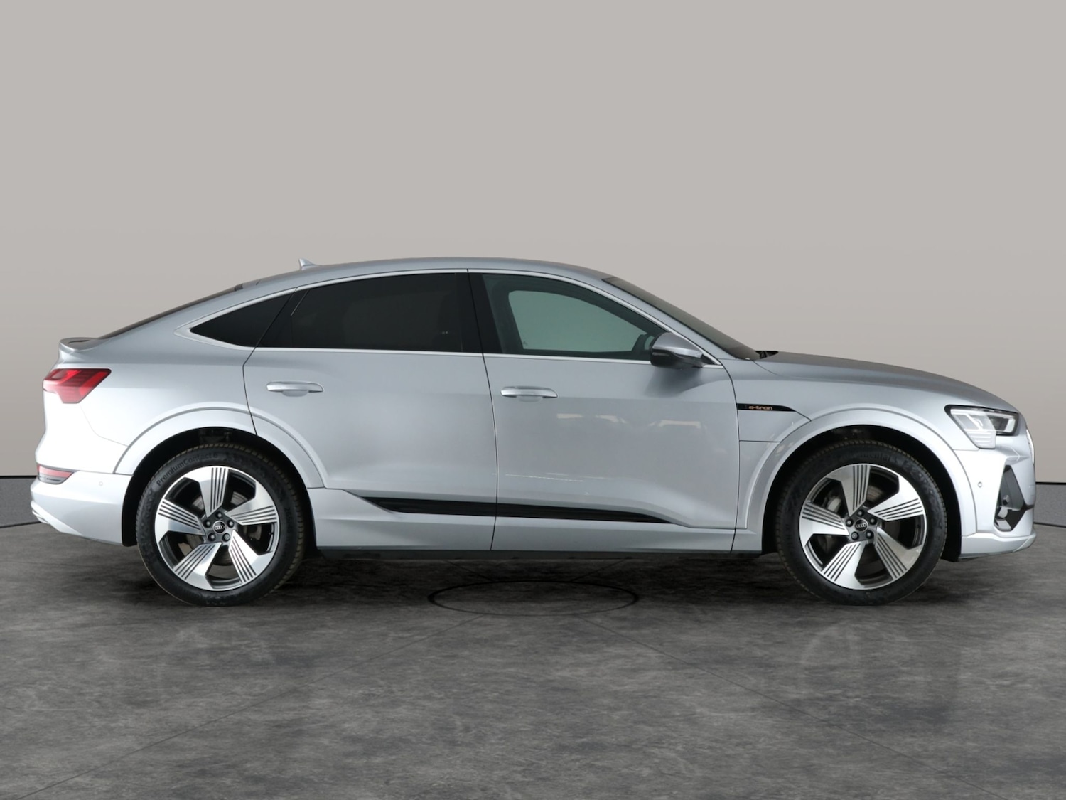 Used Audi e-tron 2022 for sale - 76362415: Photo 14
