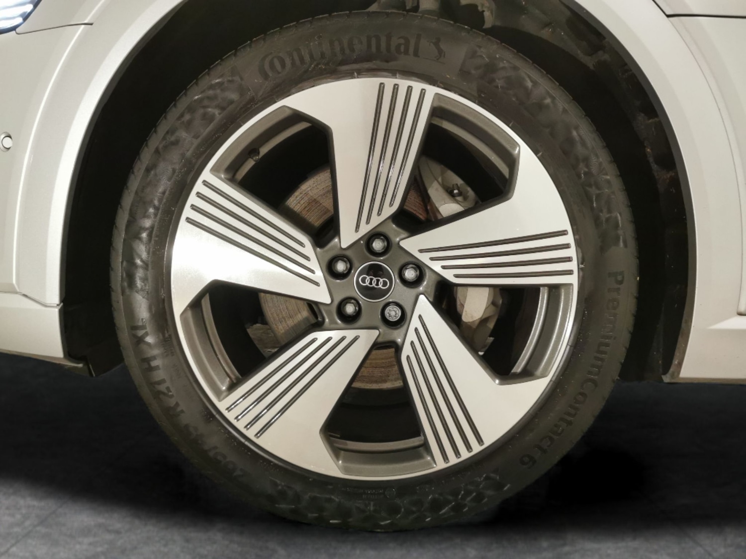 Used Audi e-tron 2022 for sale - 76362415: Photo 32