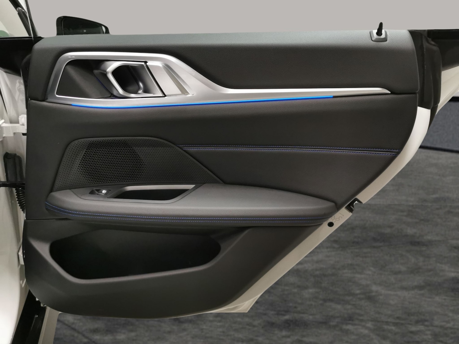 Used BMW i4 2022 for sale - 76773849: Photo 33