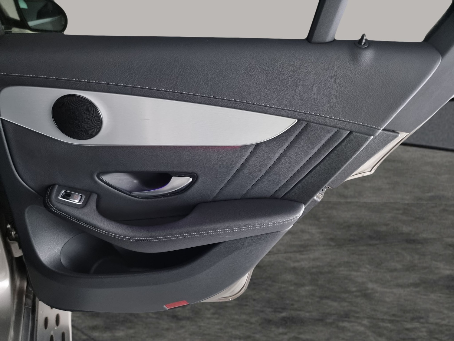 Used Mercedes-Benz GLC 2021 for sale - 76475409: Photo 31