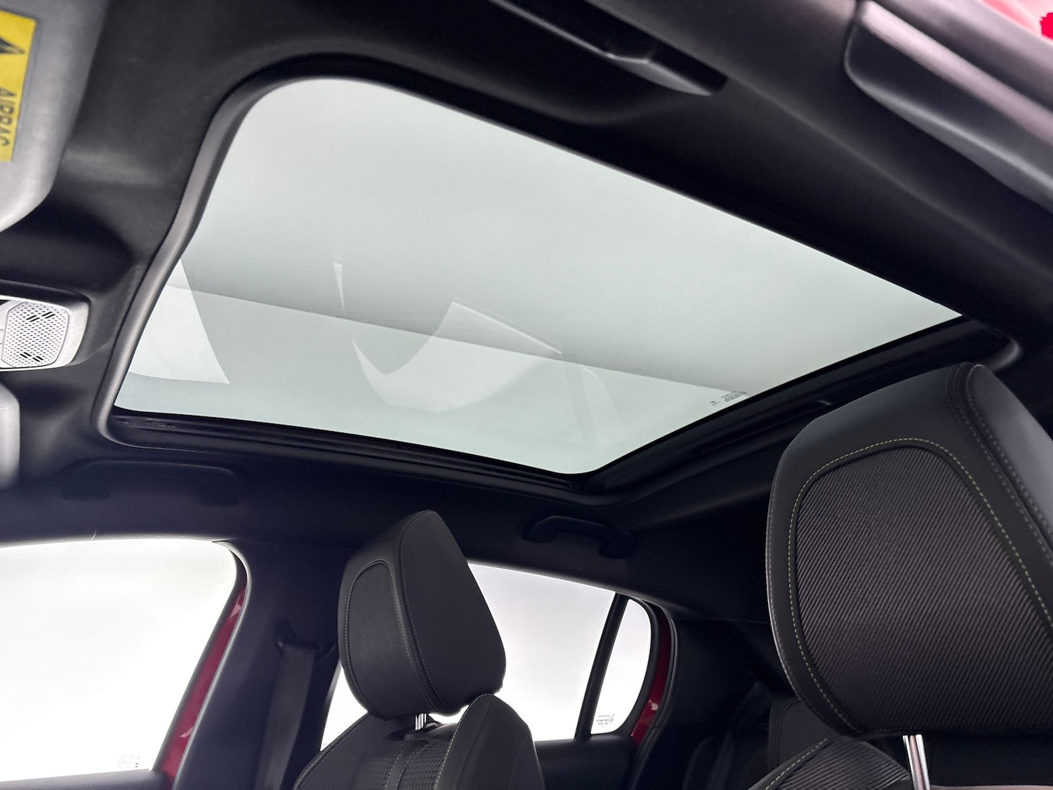 Used Peugeot E-208 for sale - 76736244: Photo 5