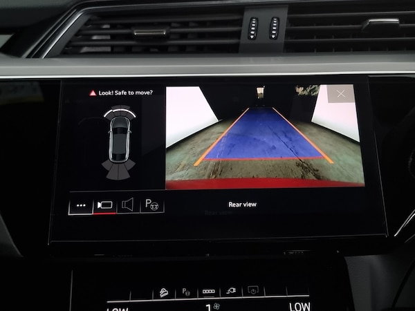 Used Audi e-tron 2022 for sale - 76207267: Photo 8